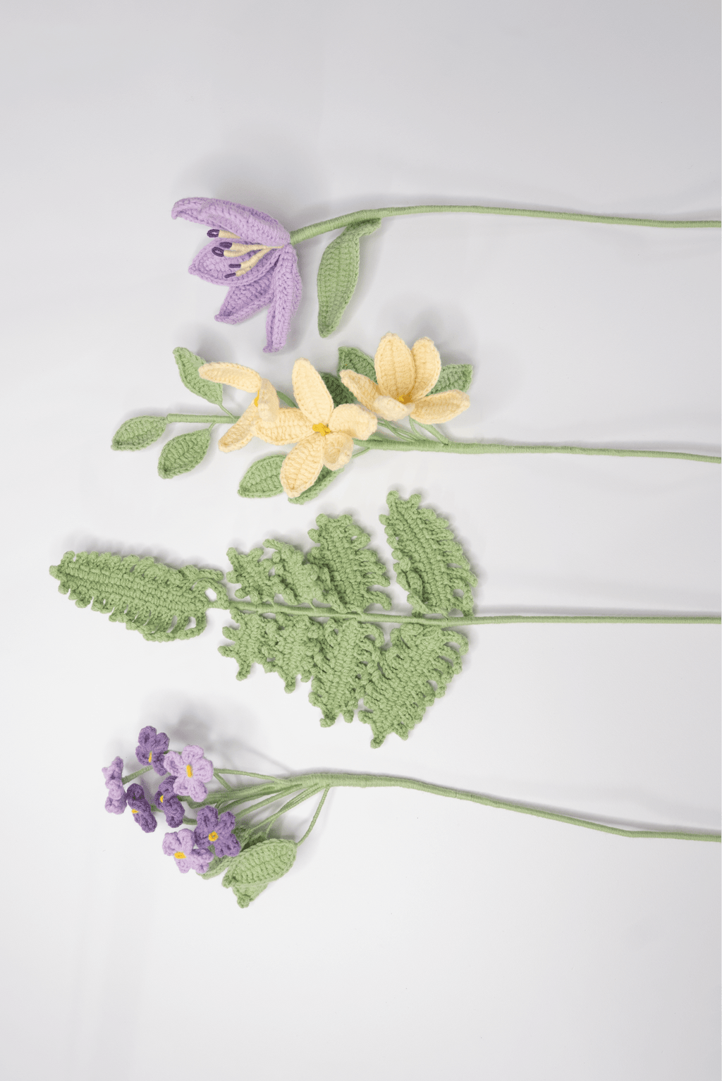 Diese Blumen sind im Lili Whisper Strauß enthalten