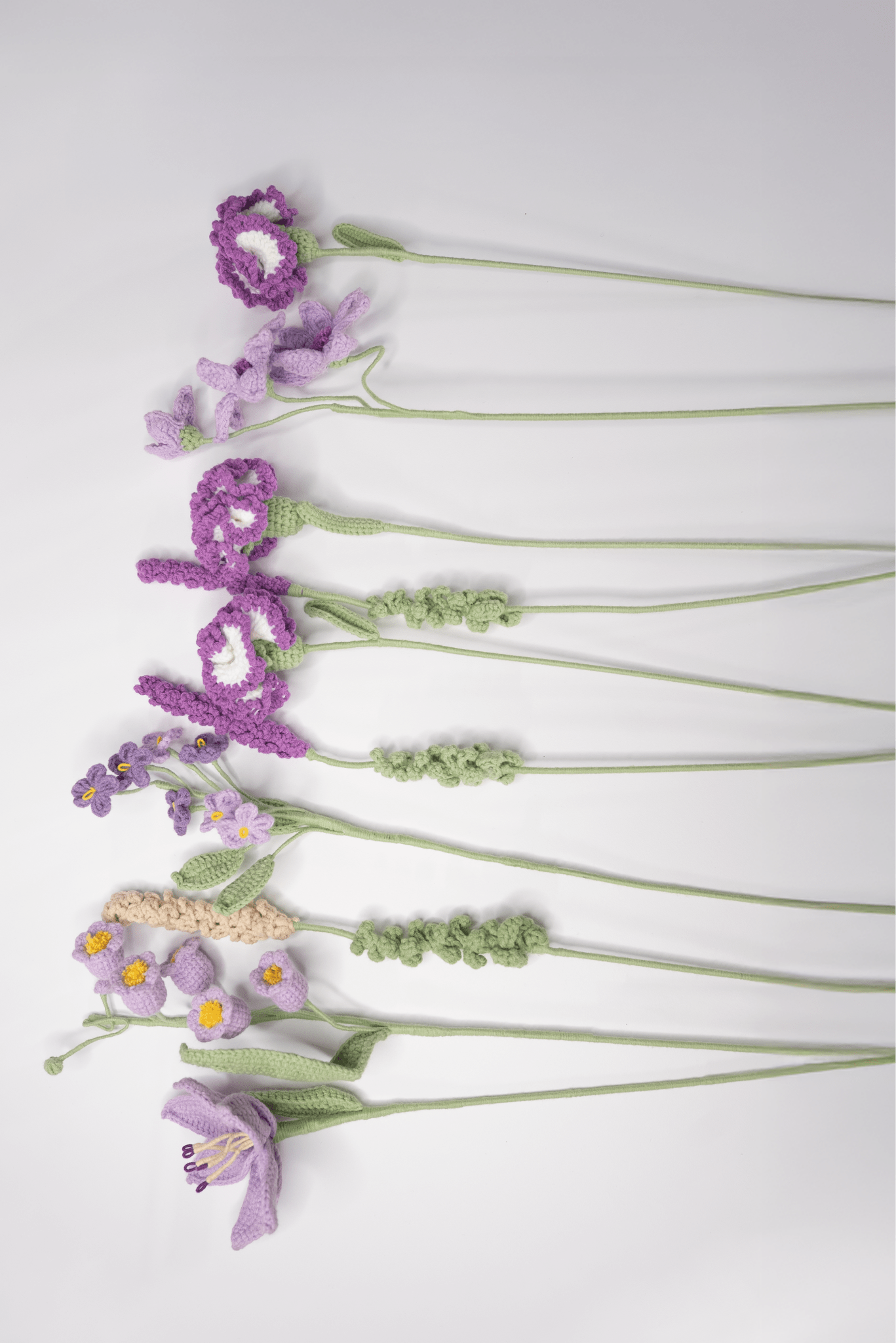 Diese Blumen sind im Purple Grace Strauß enthalten